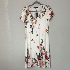 Chic White Floral Midi Dress